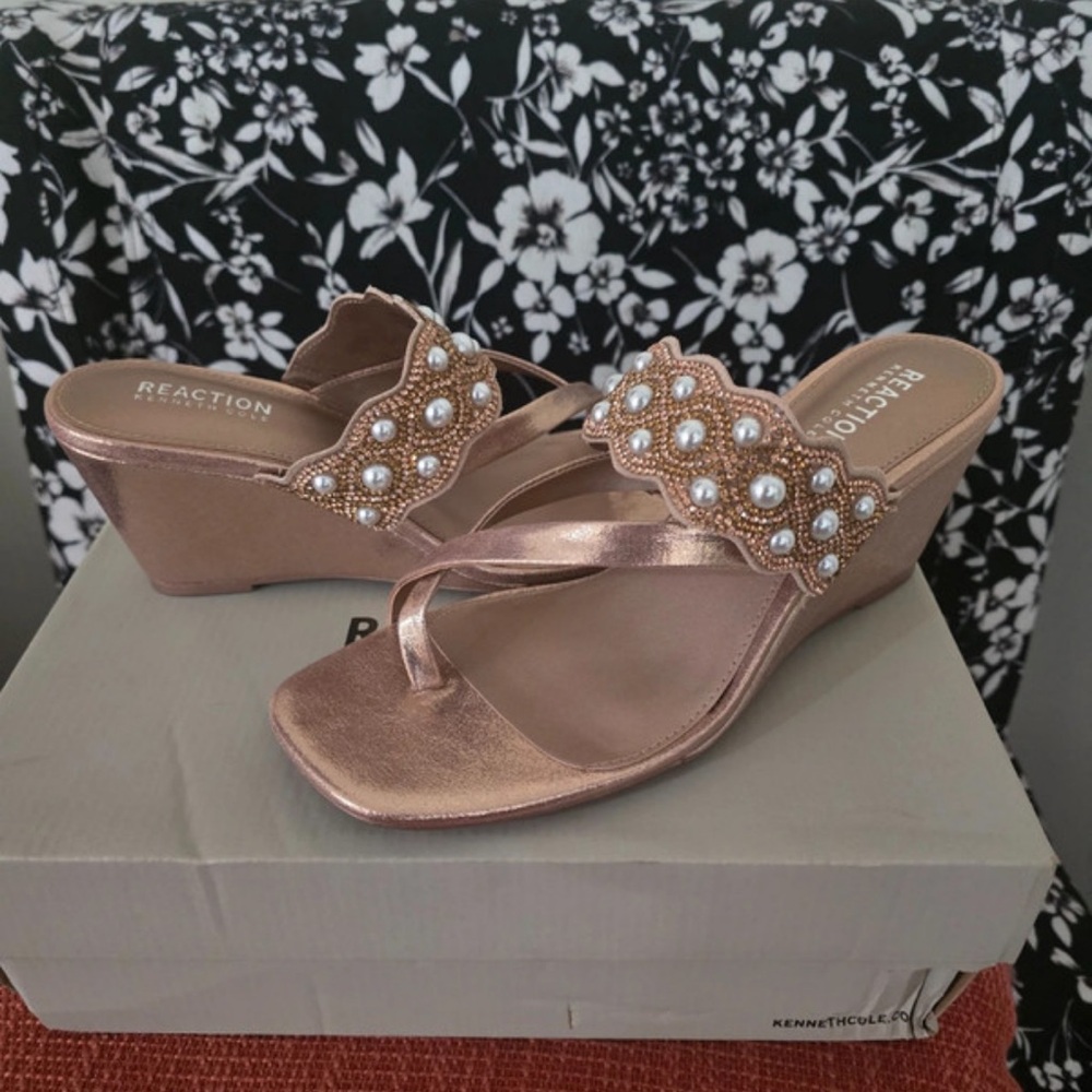 Kenneth Cole Reaction Women's Pearl Embellished Rose Gold Wedges